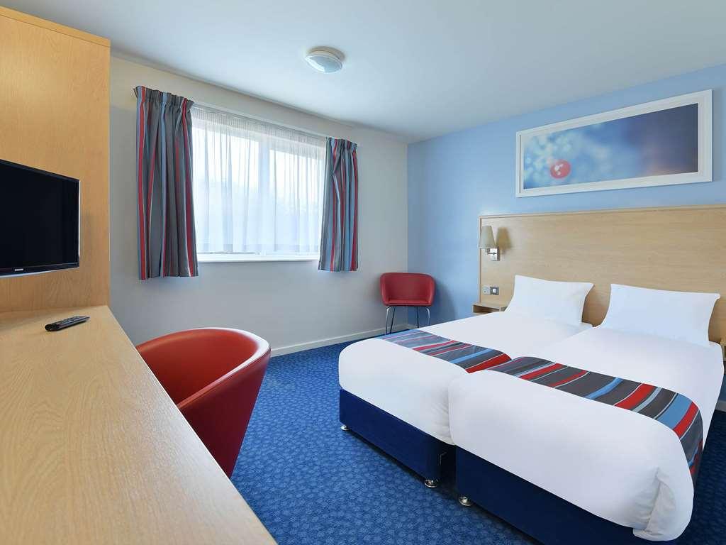 Travelodge Birmingham Sutton Coldfield Værelse billede